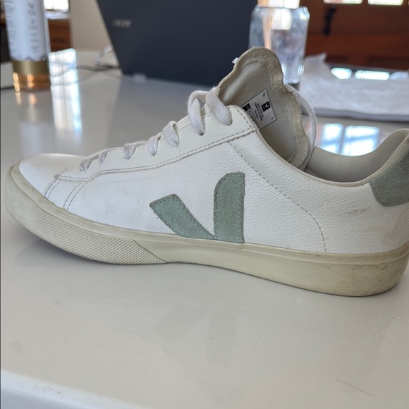 Veja Women's White Sneakers size 10 - Picture 7 of 11